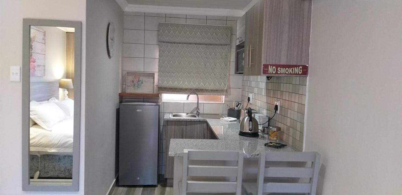 Schnehage Self Catering Daire Bloemfontein Dış mekan fotoğraf