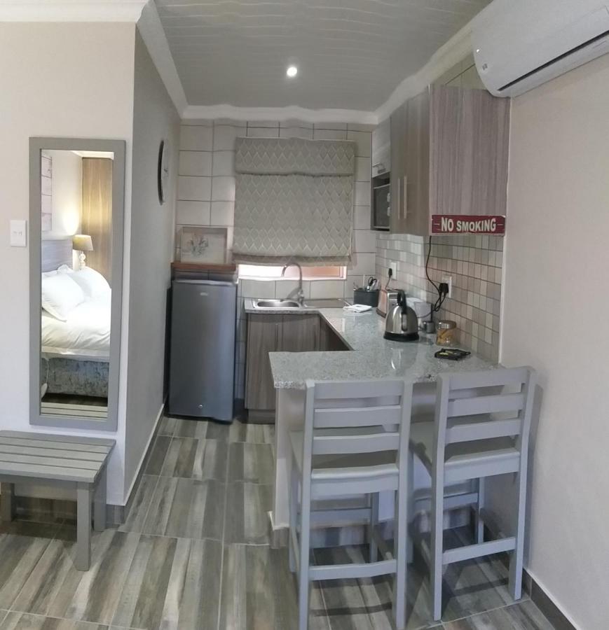 Schnehage Self Catering Daire Bloemfontein Dış mekan fotoğraf