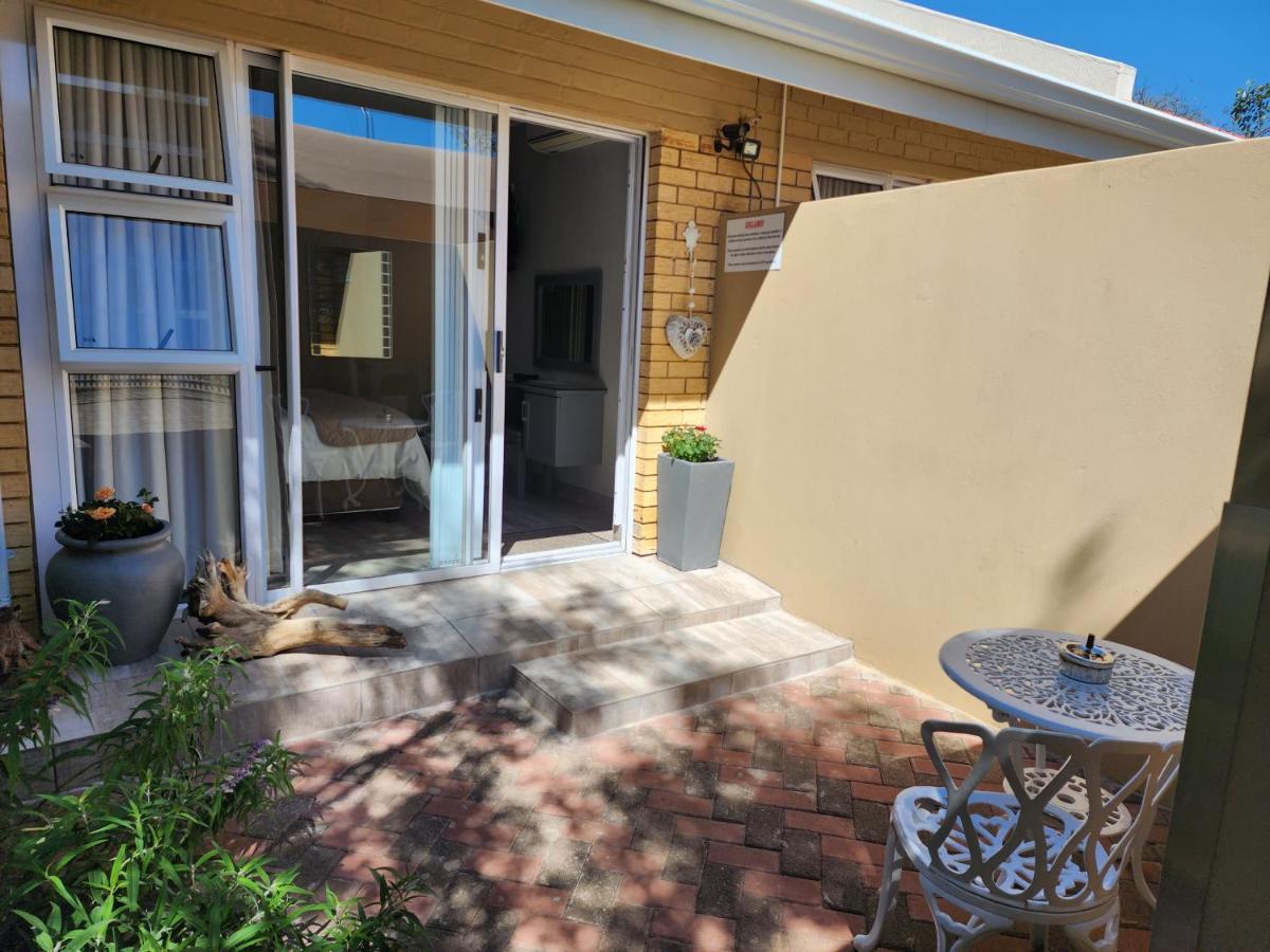 Schnehage Self Catering Daire Bloemfontein Dış mekan fotoğraf